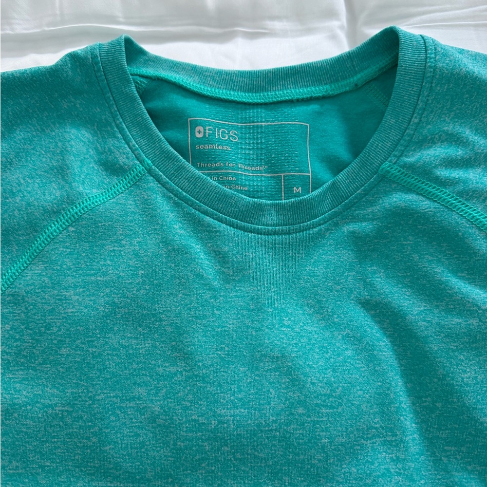 Figs long sleeve salta performance underscrub  in fresh acqua